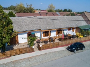 Croatian rural tourism Winery Svijetli dvori